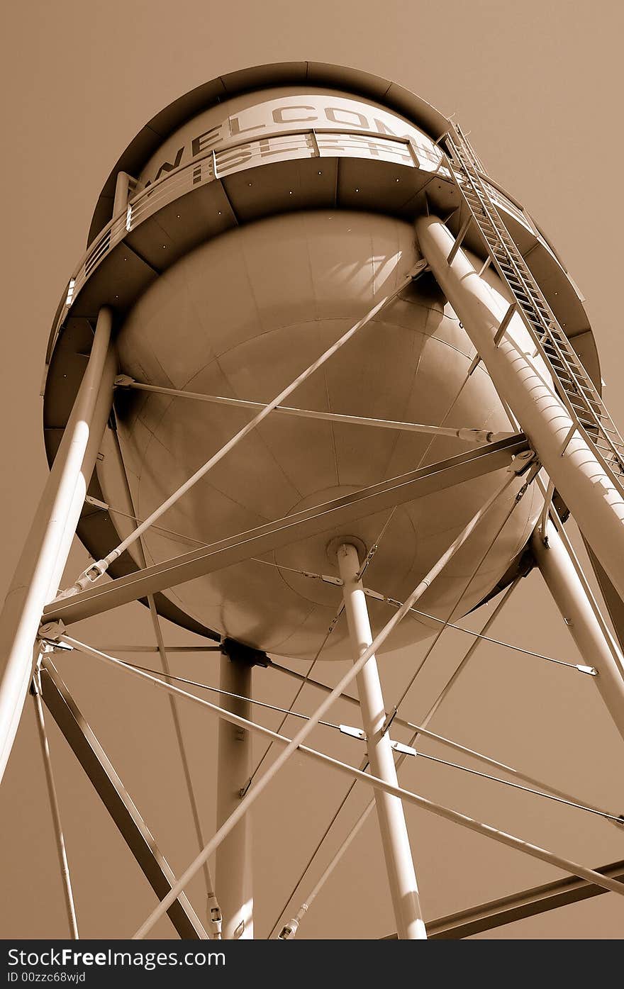 Water Storage Tower Tank in Small Delta Community