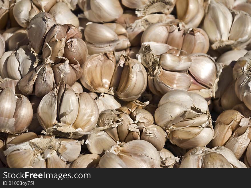 Garlic on sale in a Chinese market