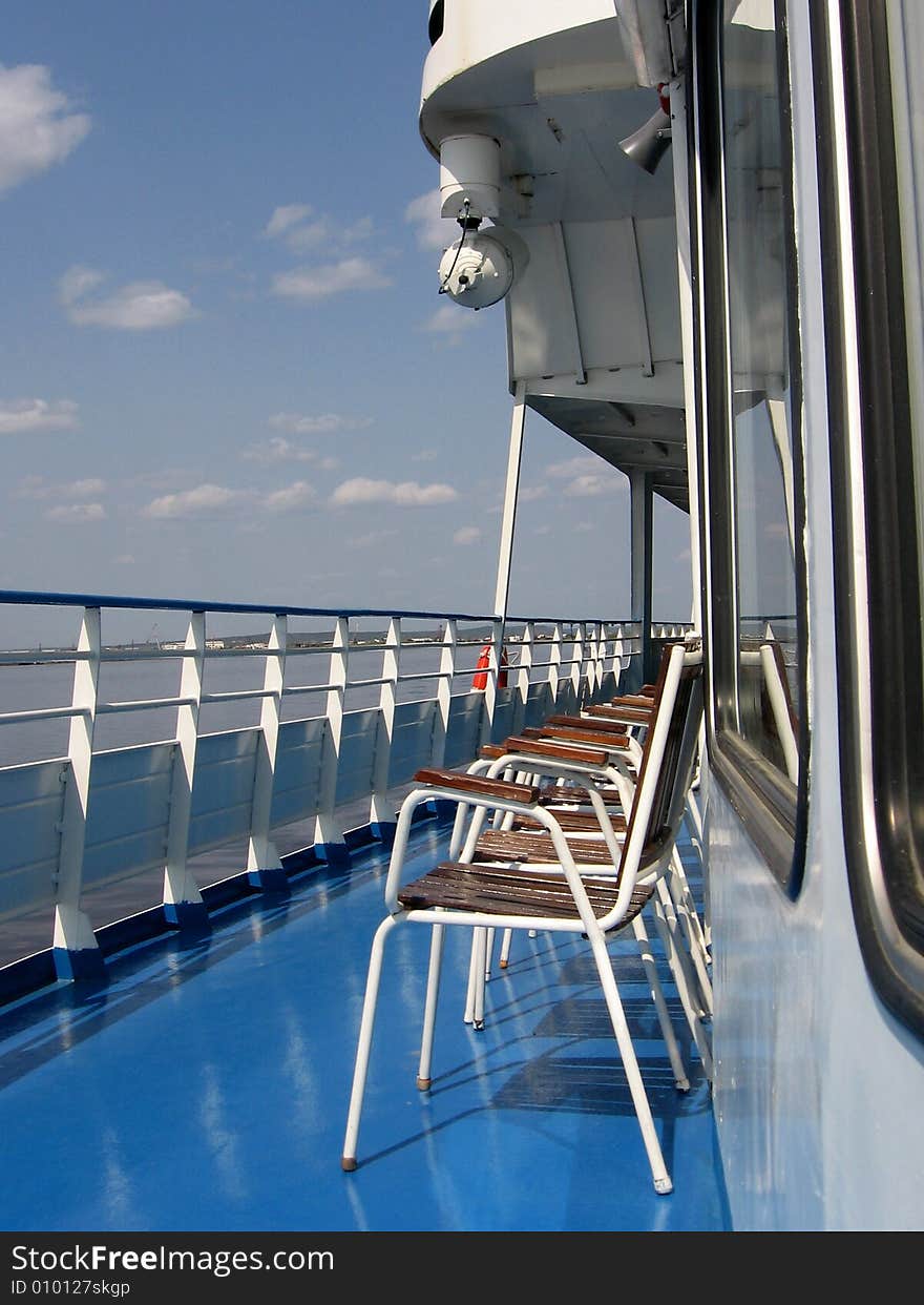 Photography chair on passenger ship