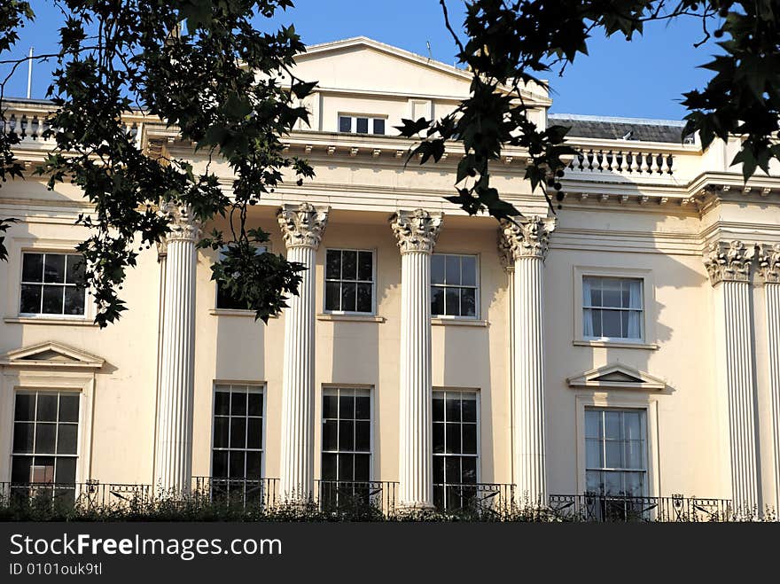 Posh houses located near Regent's Park, London. Posh houses located near Regent's Park, London.