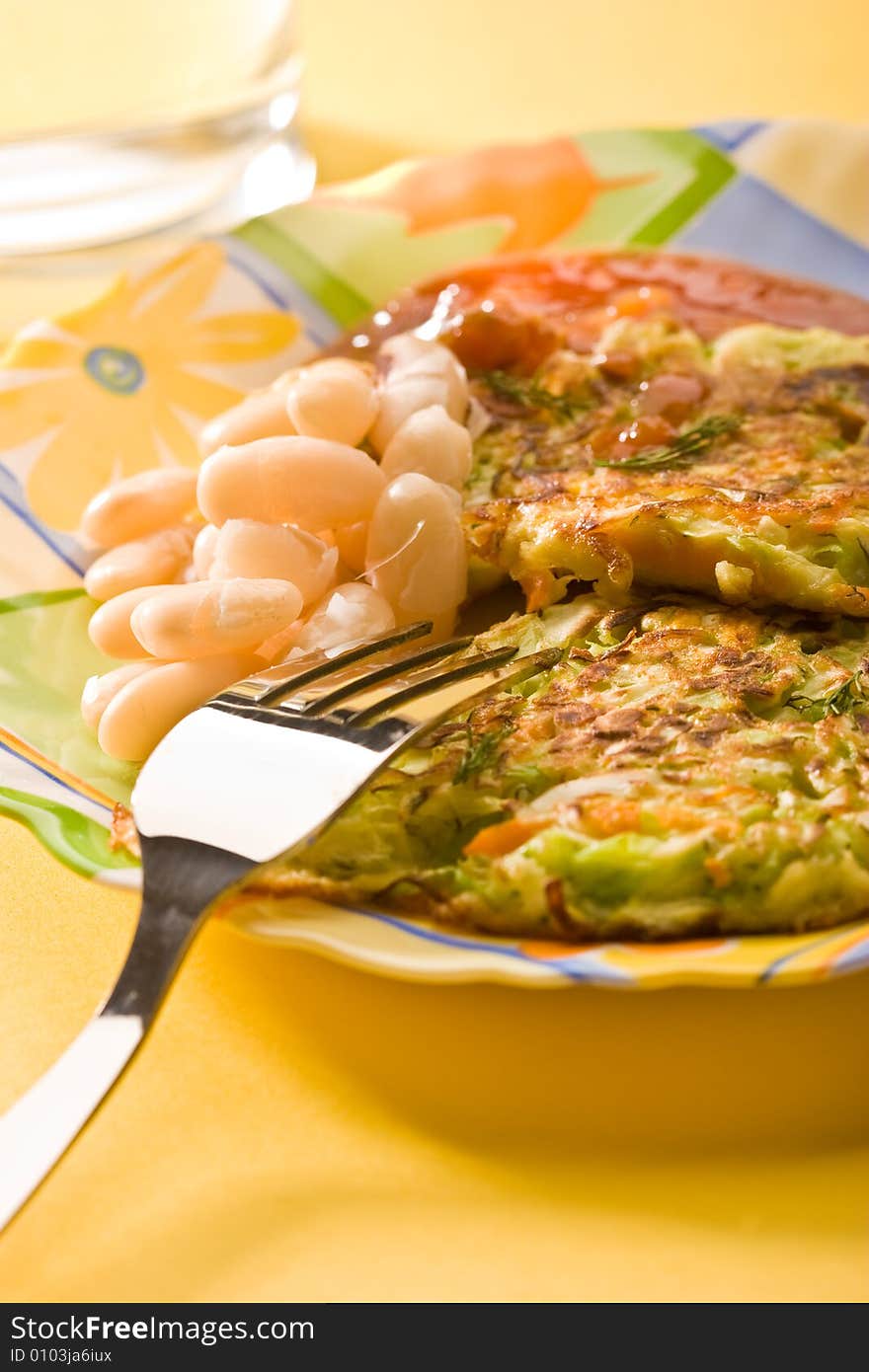 Food serias: fried veggy with sour cream and kidney beans. Food serias: fried veggy with sour cream and kidney beans