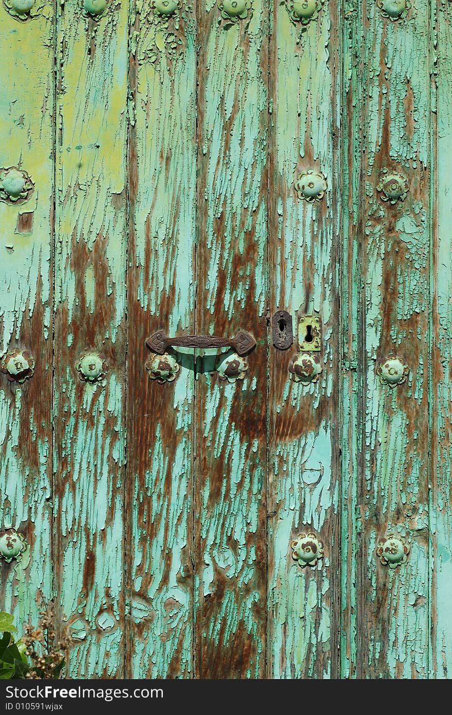 Old door Green of wood