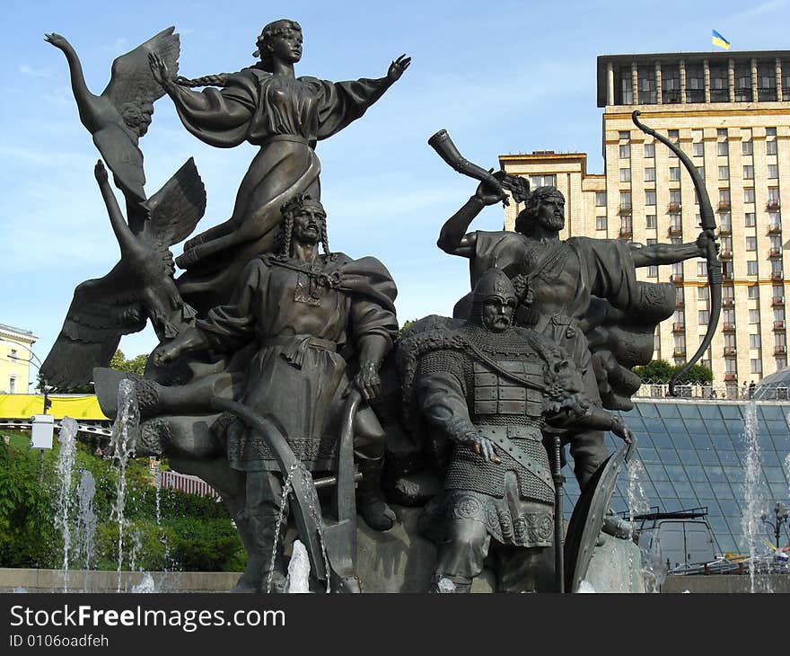 One of the fountains of the Independence square is decorated with statues of legendary brothers Kyi, Schek, Horiv and their sister Lybid. One of the fountains of the Independence square is decorated with statues of legendary brothers Kyi, Schek, Horiv and their sister Lybid.