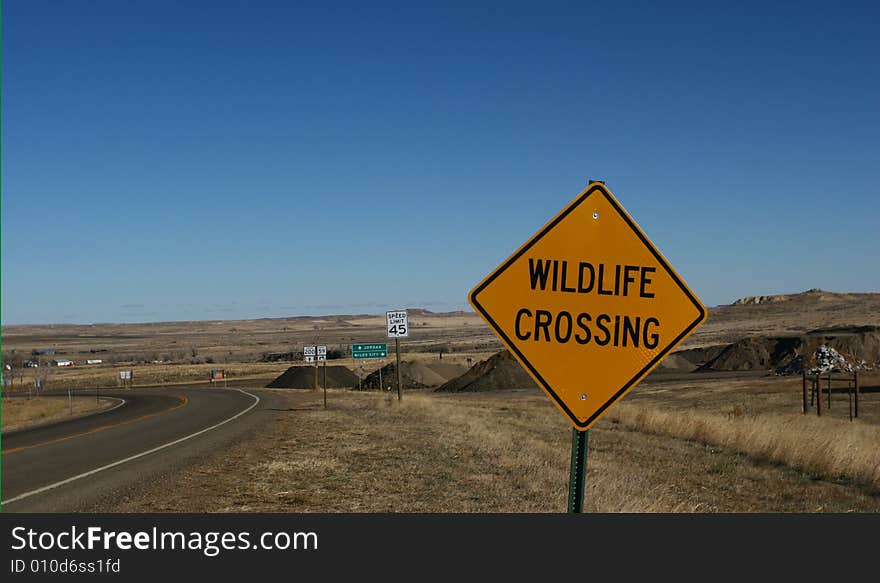 Wildlife Crossing Street Sign