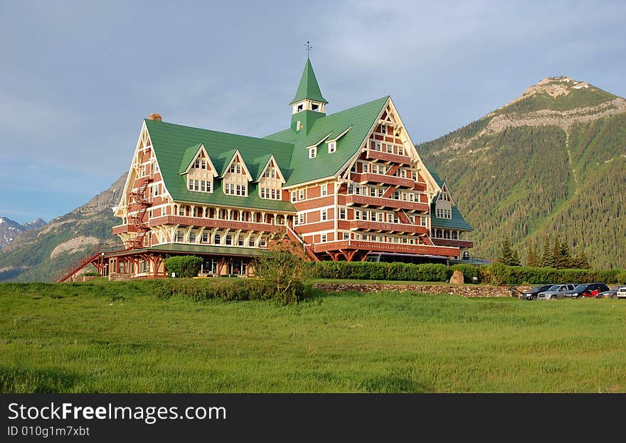 The historic prince of wales hotel in waterton lake national park, alberta, canada