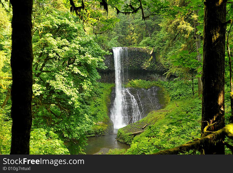 Middle Falls Cascade, Oregon