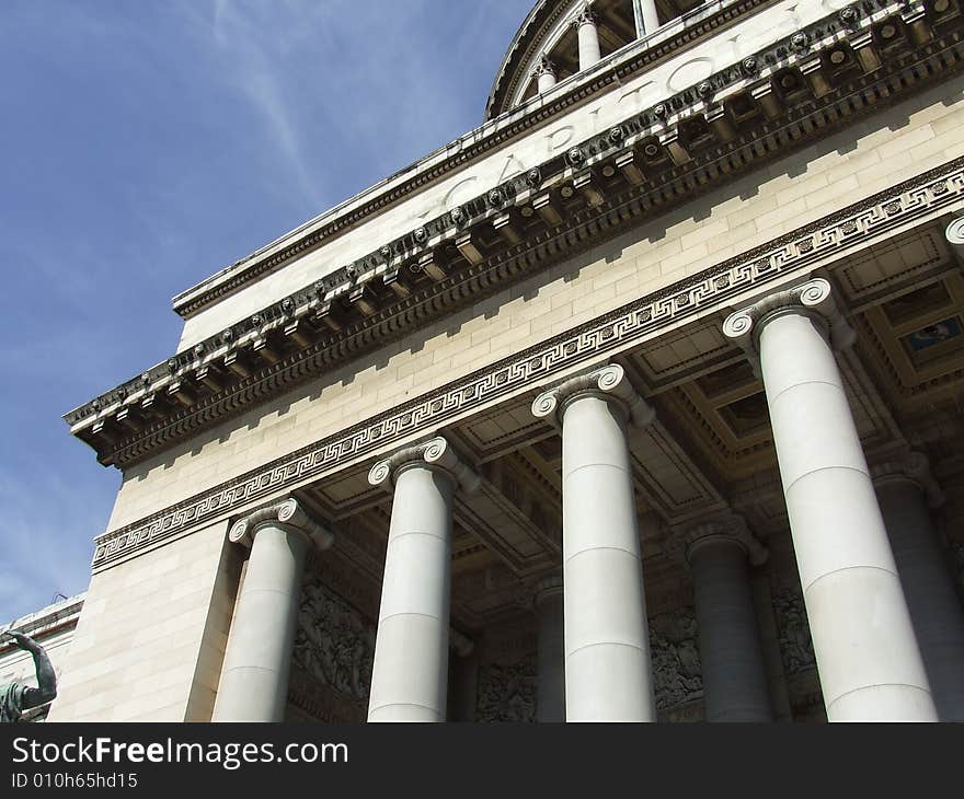 Havana s Capitol entrance columns detail