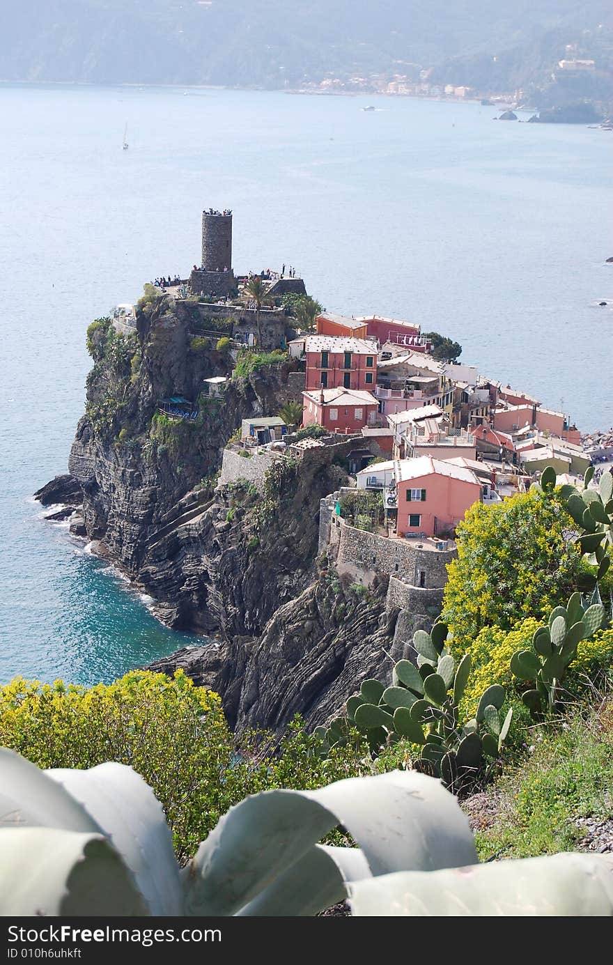 Vernazza, Cinque Terre in Liguria, Italy. Cinque Terre is humanity's world patrimony. Vernazza, Cinque Terre in Liguria, Italy. Cinque Terre is humanity's world patrimony.