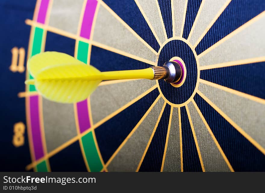 Magnetic dart board with darts