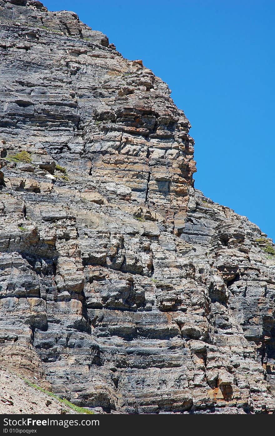 Sandy cliff along parkway in glacier national park, Montana, united states