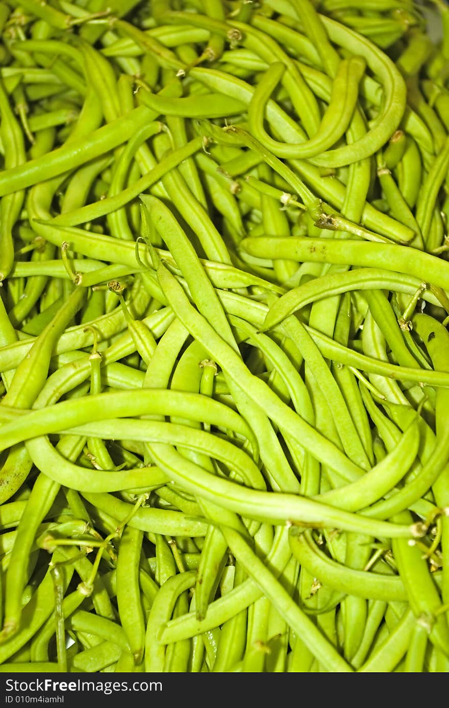 Bunch of green beans at a farmers market