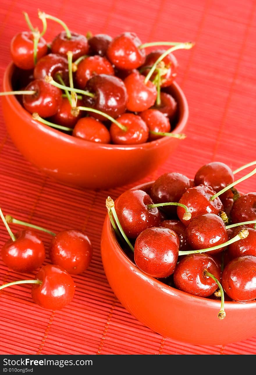 Fresh cherry in bowl