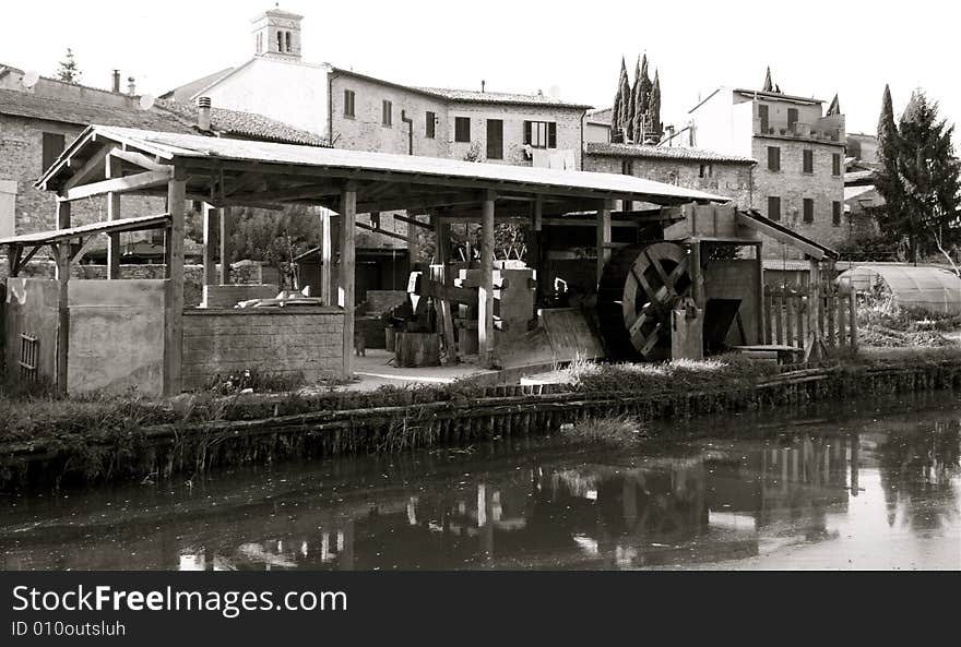 The houses of Bevagna on the river. The houses of Bevagna on the river