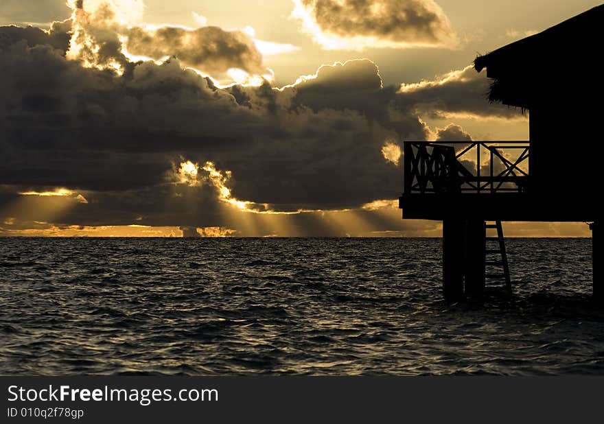 Sunbeams and the sea