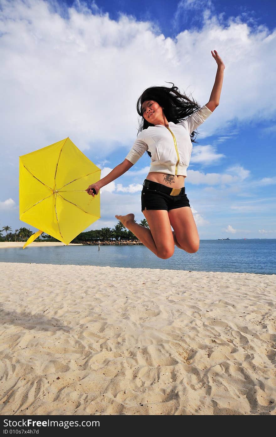 Pictures of smiling faces at the beach. Suitable for joyful themes and bright contexts. Pictures of smiling faces at the beach. Suitable for joyful themes and bright contexts.