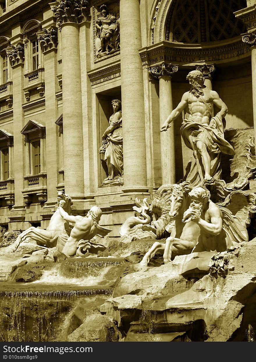 Beautiful image of Trevi fountain in Rome