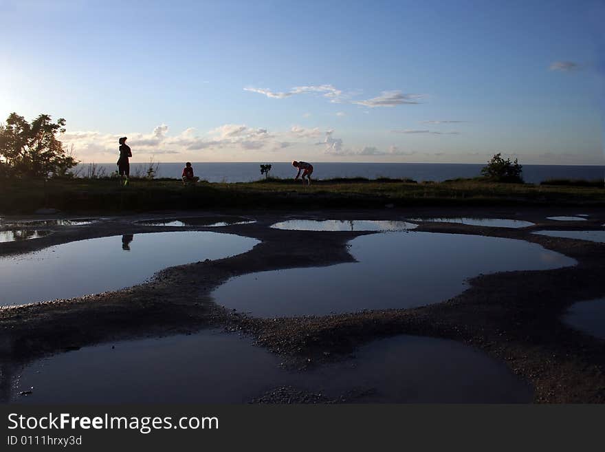 Pools and silhouettes