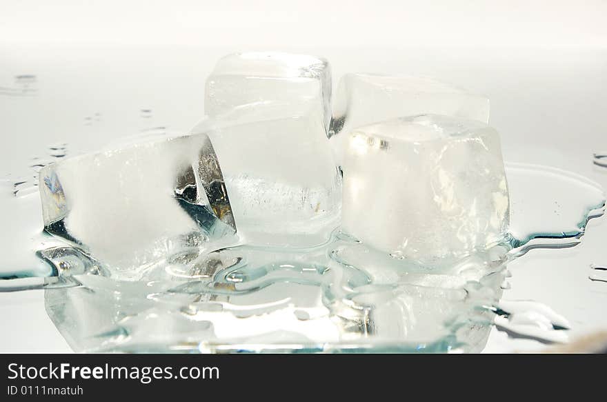 Cristal cube of ice