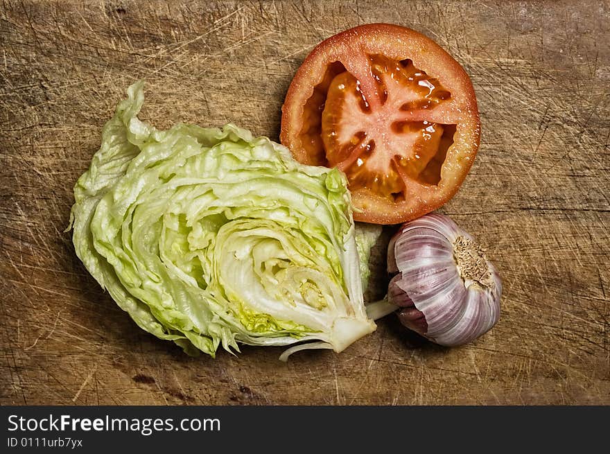 Tomato, Lettuce And Garlic