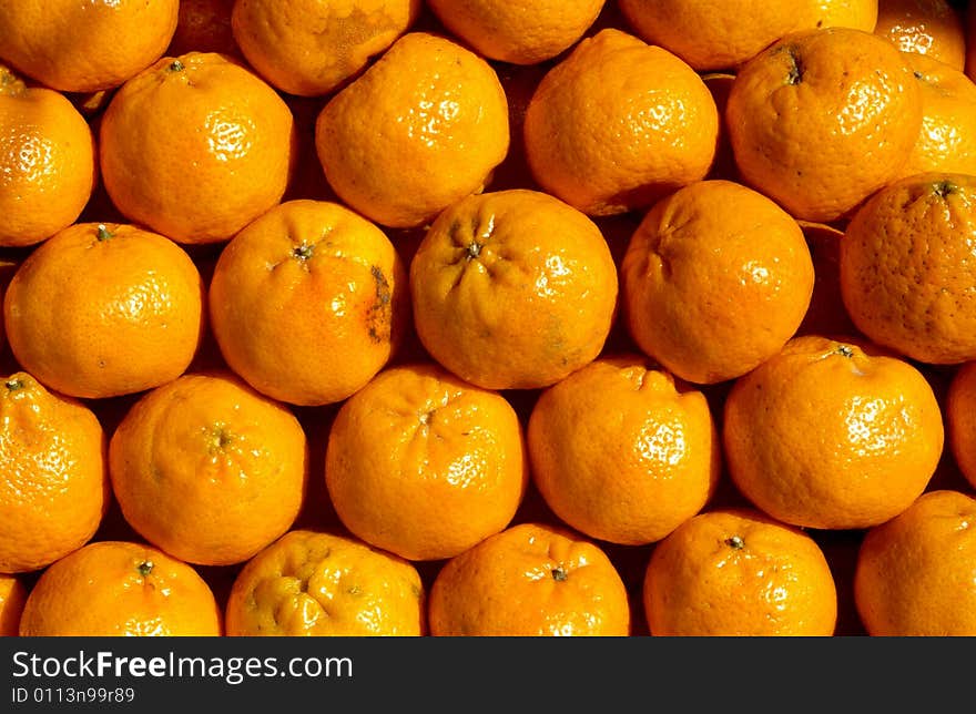 Oranges on a market stall