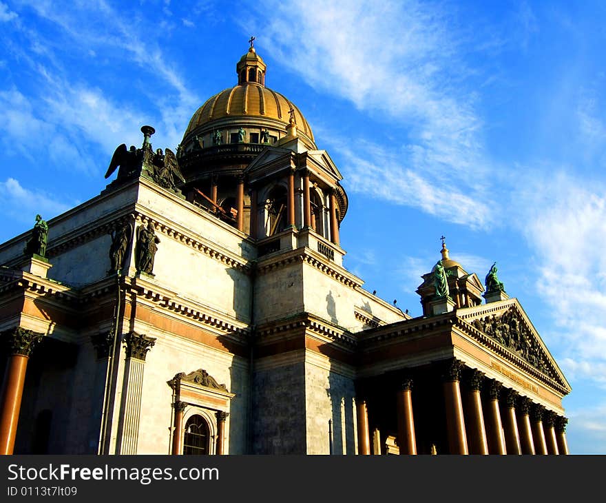 Photo of a beautiful cathedral in St.-Petersburg, Isaack.