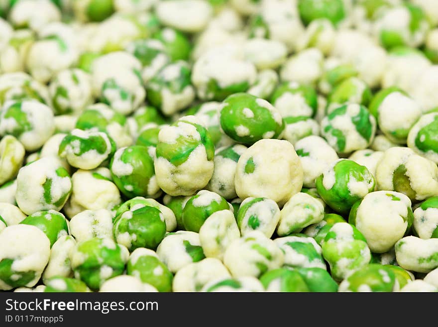 Wasabi Coated Green Peas