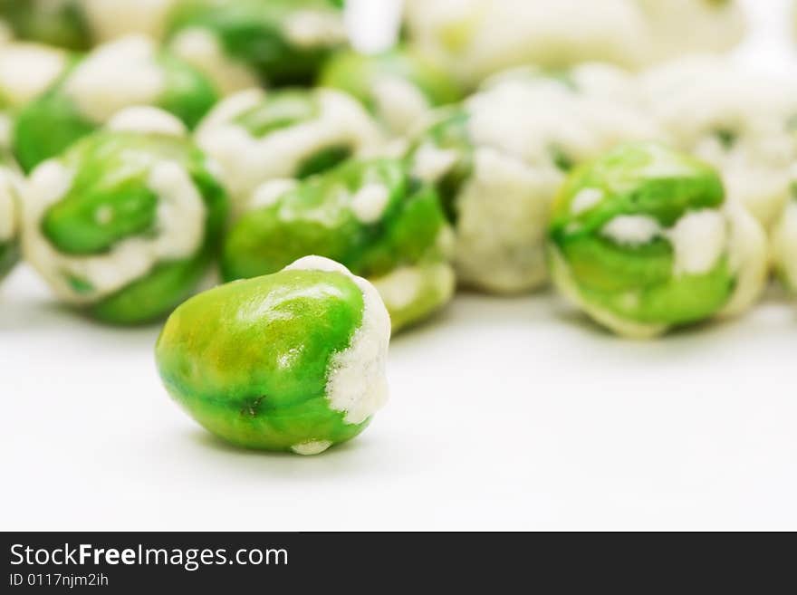 Wasabi Coated Green Peas