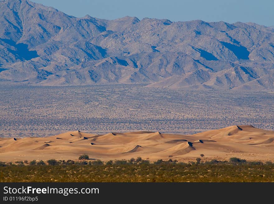 Cadiz dunes mojave desert california