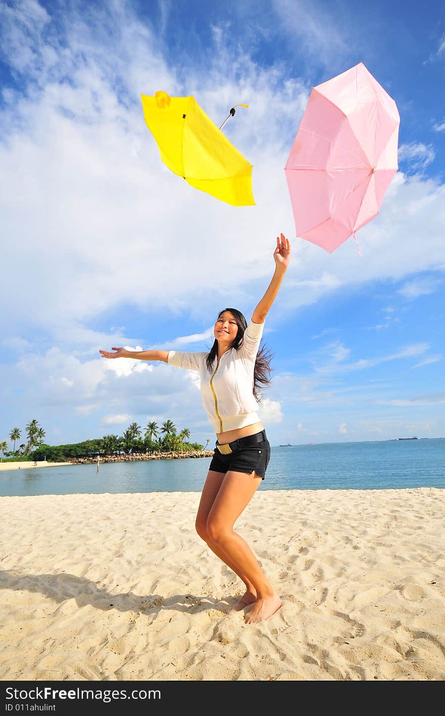 Pictures of smiling faces at the beach. Pictures of smiling faces at the beach.