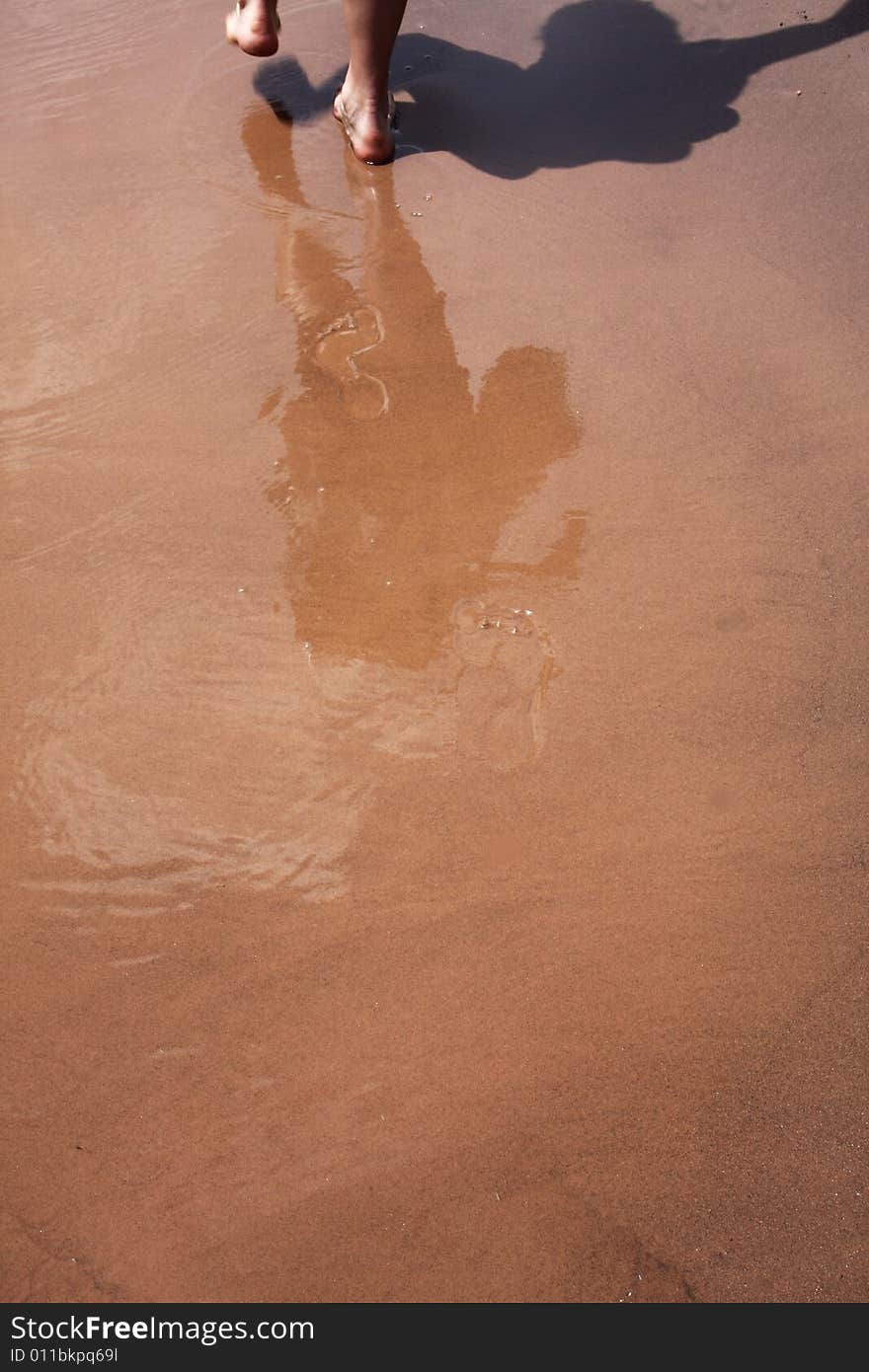 Footsteps on the sand by the Colorado river