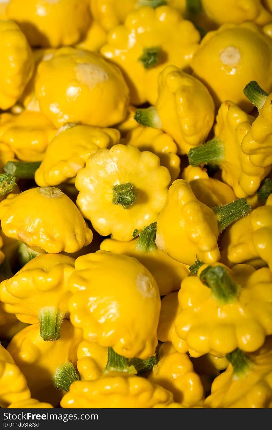 A closeup of fresh yellow squashes