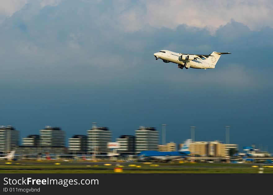 A plane take off at schiphol airport in amsterdam the netherlands