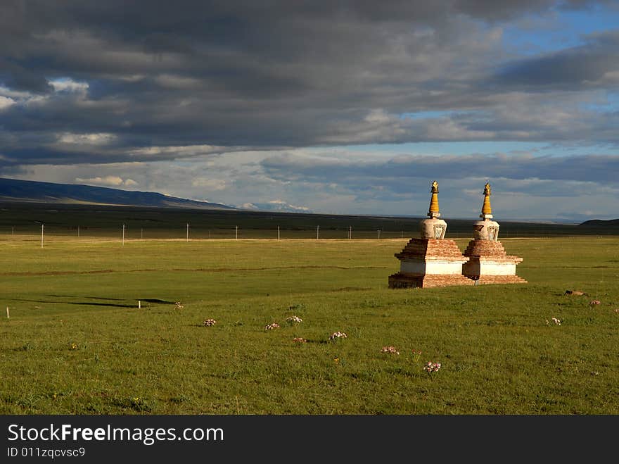 This beautiful place is in Qinghai Province, China. This beautiful place is in Qinghai Province, China.