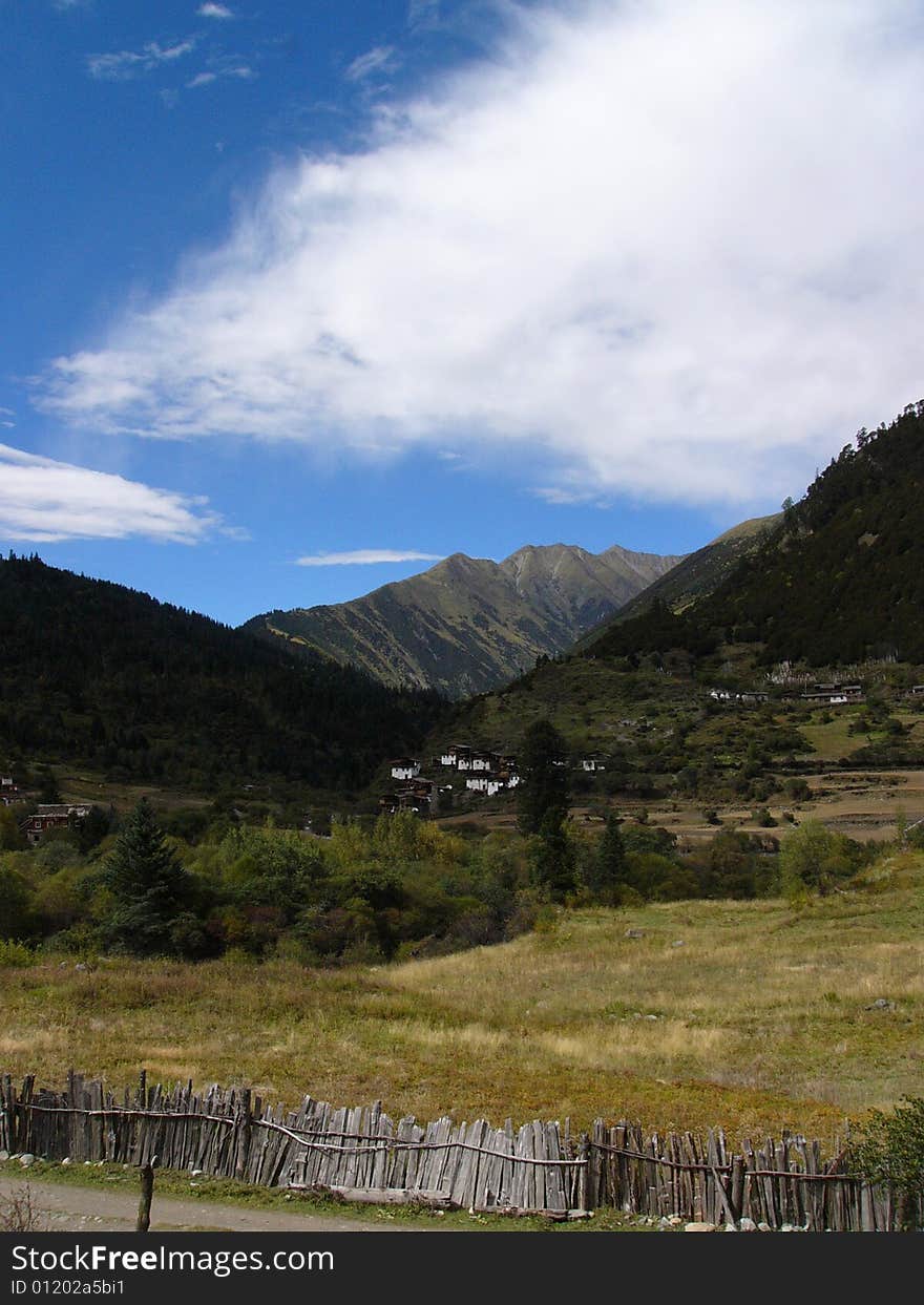 An beautiful scenery in west of China. An beautiful scenery in west of China.