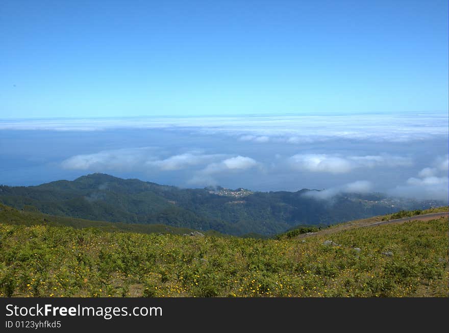 Since the middle of the island can see all if there are no clouds. Since the middle of the island can see all if there are no clouds.