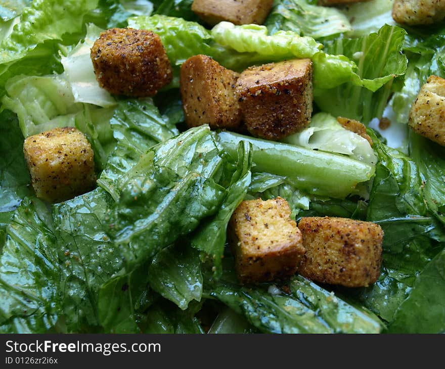 Crouton Salad