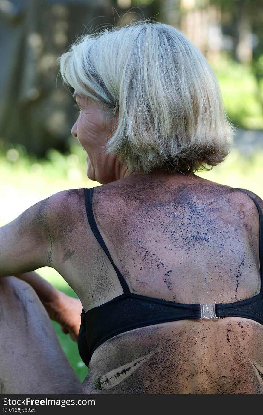 Mature woman with very dirty back. Mature woman with very dirty back