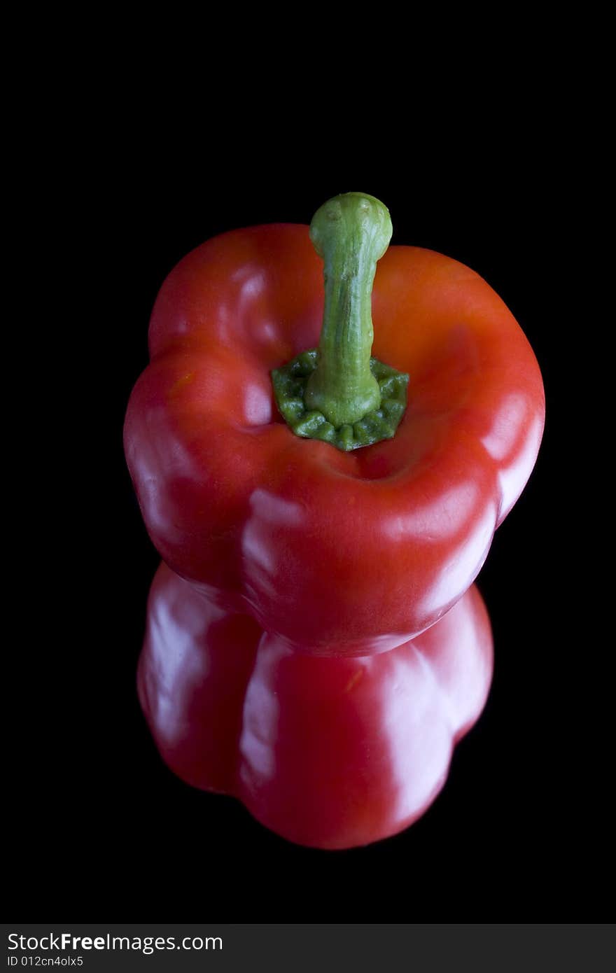 Bell pepper on a mirror