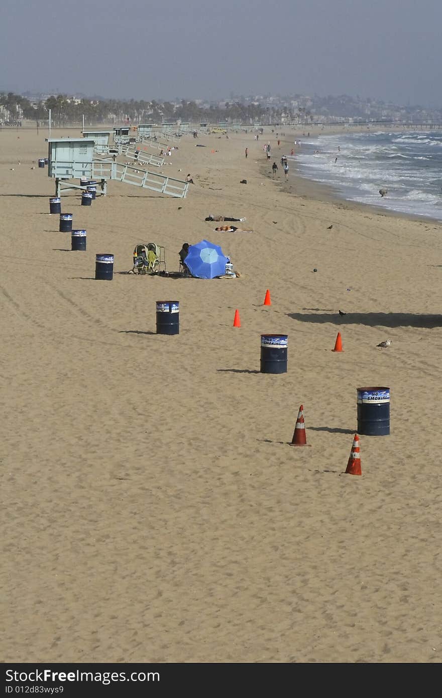 Sunny afternoon at Santa Monica Beach in California. Sunny afternoon at Santa Monica Beach in California.