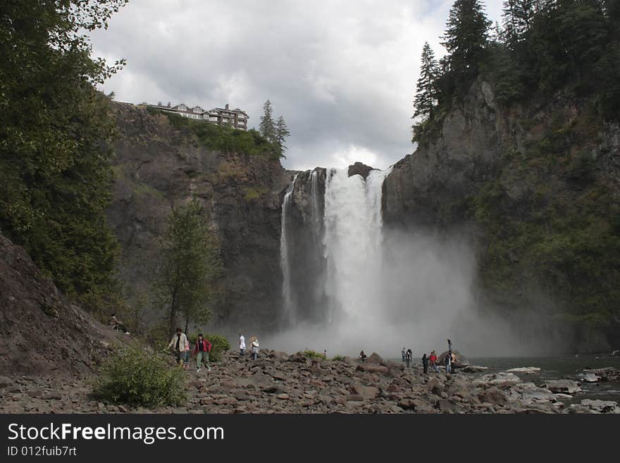 A cloudy day at Snoqualmie Falls in the State of Washington.