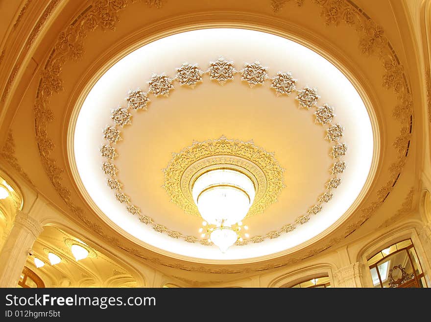 A big big chandelier in the palace