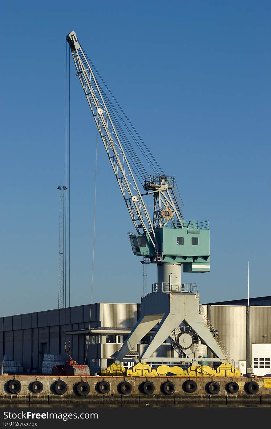 Harbour crane