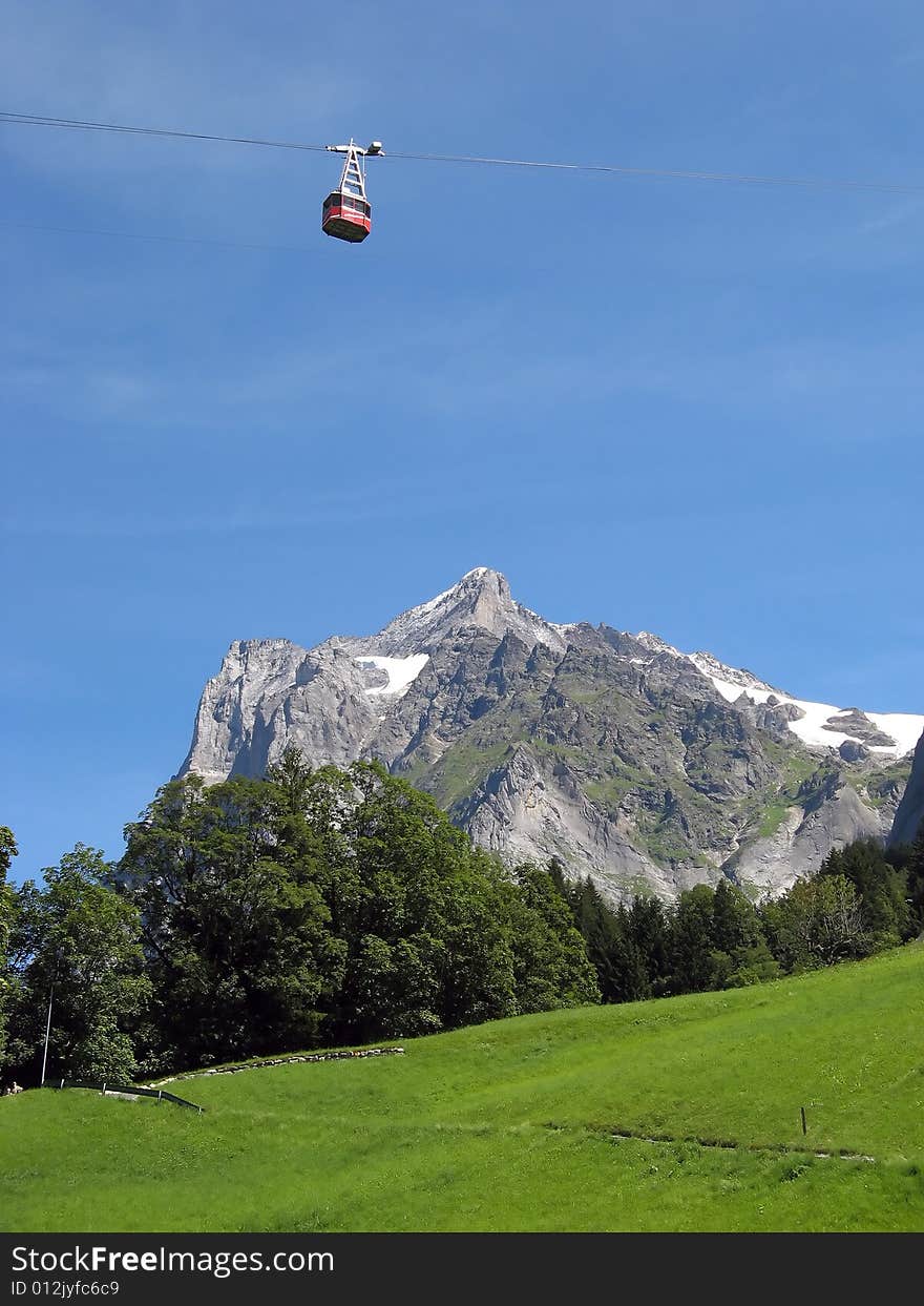 Cable car in Grindelwald (Bern, Switzerland)