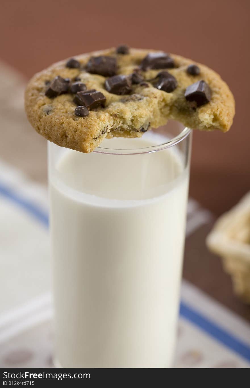 Cake and milk (close up)