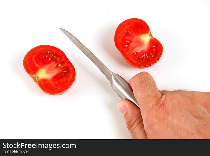 Cutting tomato