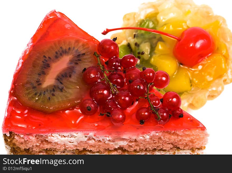 Red currant, cherry and kiwi on a celebratory pie