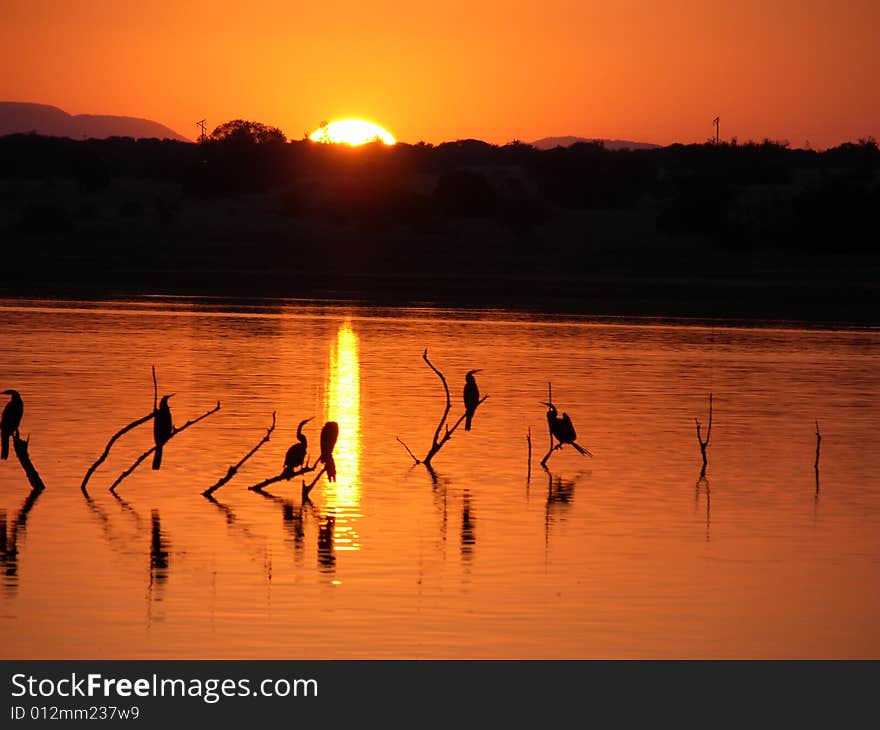 SUnset over Vaalkop Dam