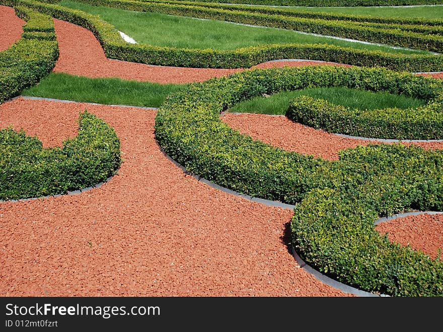 Ornamental garden, red and green contrasts