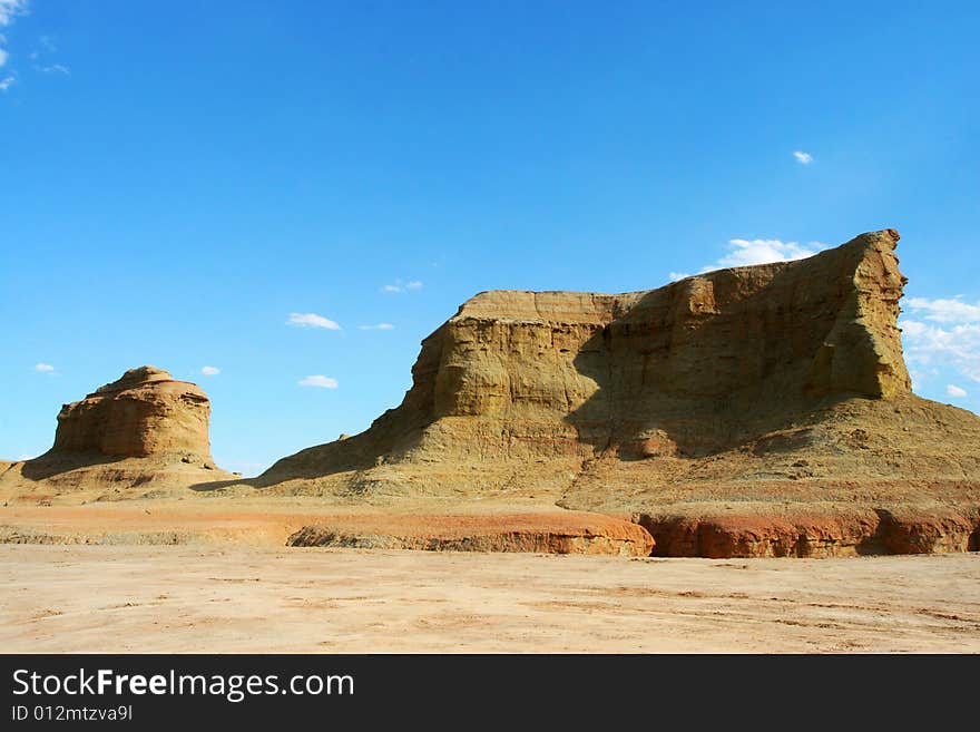 Located at the northwest of Sinkiang  China, Ghost Castle is also known as Wind City, because of its landscape shaped by wind erosion.