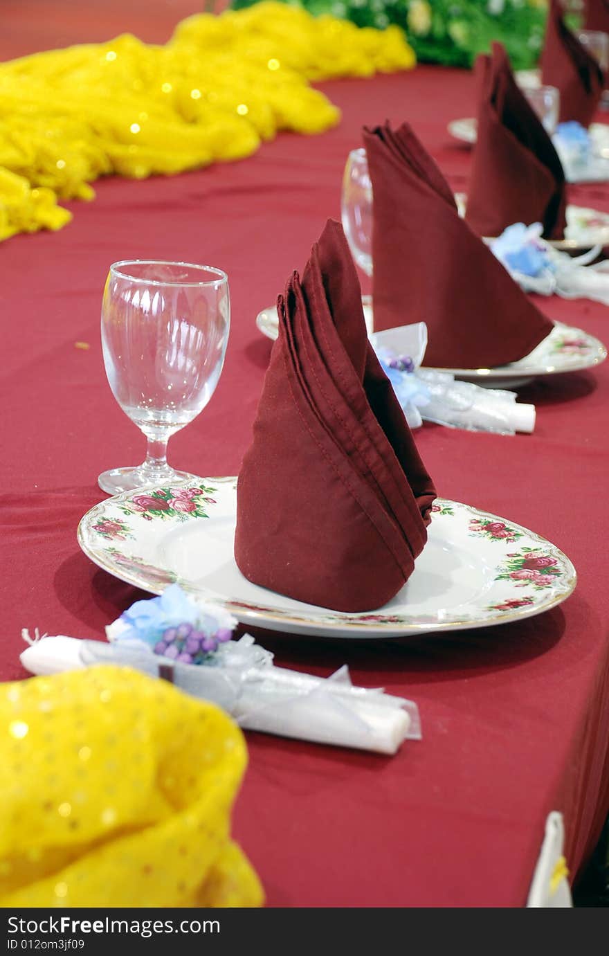 Table setting image at the wedding function